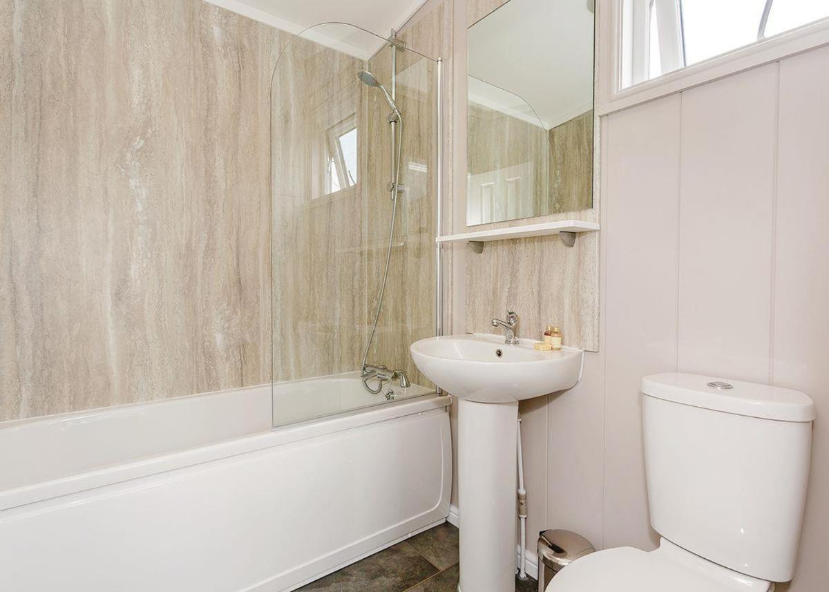 Thanet Well Lodges Ivegill Экстерьер фото